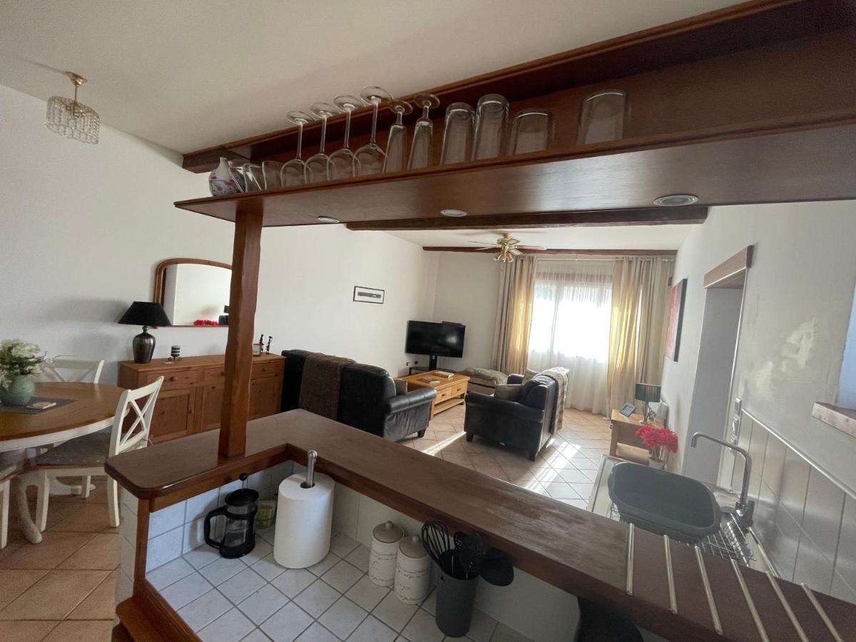 Gite D'Ecosse Apartment Azille Exterior foto